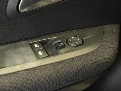 Photo 6 Peugeot 208  1.5 BlueHDi 100ch S&S Active