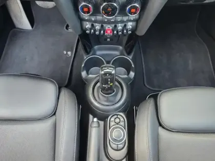 Photo 11 Mini Mini Cabrio Cooper 136ch Edition Premium Plus BVA7