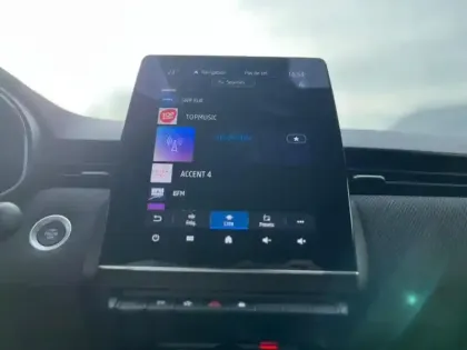 Photo 13 Renault Clio  1.6 E-Tech 145ch full hybrid esprit Alpine - 24