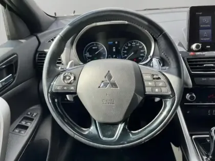 Photo 11 Mitsubishi Eclipse  Cross 2.4 MIVEC PHEV 188ch Intense Style 4WD