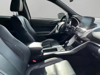 Photo 14 Mitsubishi Eclipse  Cross 2.4 MIVEC PHEV 188ch Intense Style 4WD