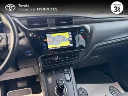 Photo 14 Toyota Auris  HSD 136h Design RC18