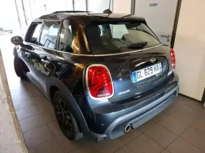 Photo 8 Mini Mini  5 Portes Cooper 136ch Edition Premium Plus BVA7