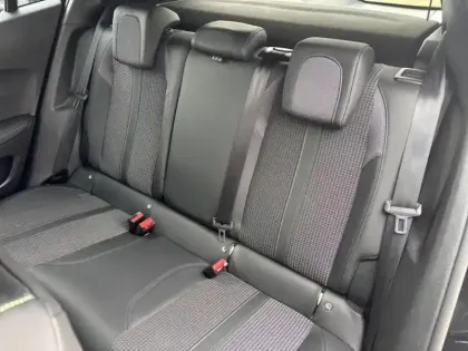 Photo 9 Peugeot 2008  1.2 PureTech 130ch S&S GT EAT8