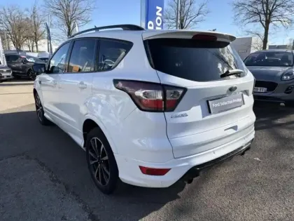 Photo 6 Ford Kuga  1.5 TDCi 120ch Stop&Start ST-Line 4x2 Euro6.2