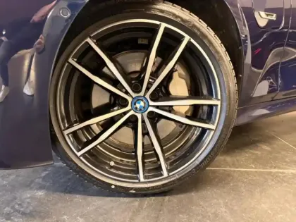 Photo 7 BMW Serie 3 Série 3 Touring 330eA 292ch M Sport