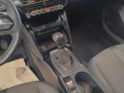 Photo 13 Peugeot 208  1.5 BlueHDi 100ch S&S Allure