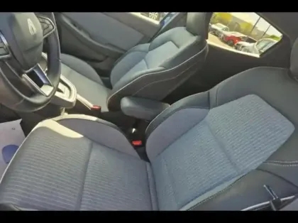 Photo 9 Renault Clio Gén. V (BJA) Ph2 Techno 5