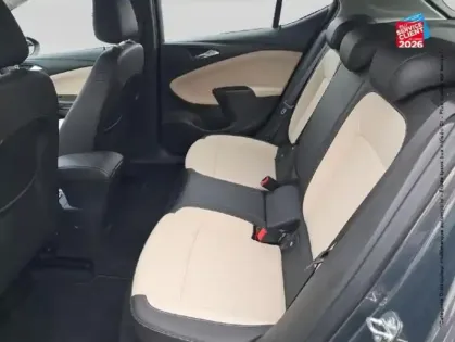 Photo 10 Opel Astra Gén. V Ph1 Innovation 5