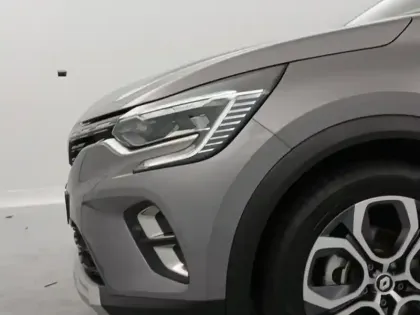 Photo 10 Renault Captur  1.6 E-Tech hybride 145ch Intens -21