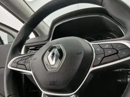 Photo 13 Renault Captur  1.6 E-Tech hybride 145ch Intens -21