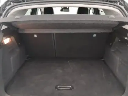 Photo 8 Renault Captur  1.6 E-Tech hybride 145ch Intens -21