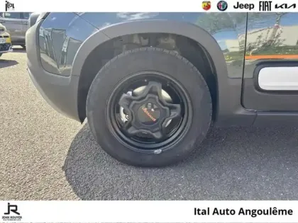 Photo 10 Fiat Panda  1.0 70ch BSG S&S City Cross Garmin