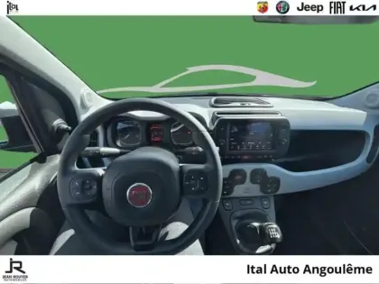 Photo 7 Fiat Panda  1.0 70ch BSG S&S City Cross Garmin