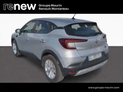 Photo 5 Renault Captur  1.6 E-Tech hybride 145ch Equilibre