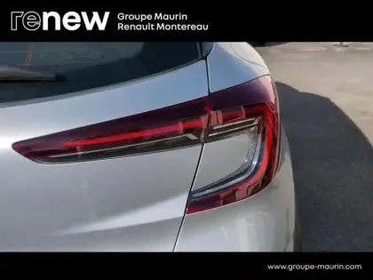 Photo 14 Renault Captur  1.6 E-Tech hybride 145ch Equilibre