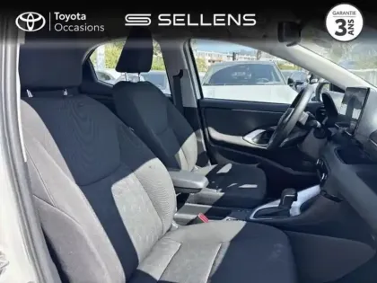 Photo 5 Toyota Yaris  116h Dynamic 5p MC24