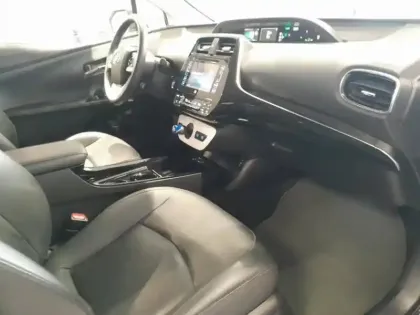 Photo 13 Toyota Prius  122h Lounge RC18