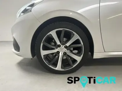 Photo 11 Peugeot 208  1.2 PureTech 110ch Féline S&S 5p