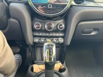 Photo 8 Mini Mini  Cooper SE 184ch Edition Premium Plus BVA 5CV