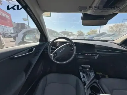 Photo 8 Kia Niro  1.6 GDi 129ch HEV Active DCT6