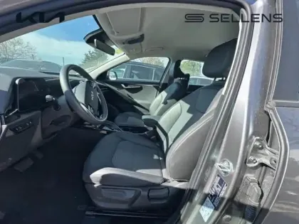 Photo 10 Kia Niro  1.6 GDi 129ch HEV Active DCT6