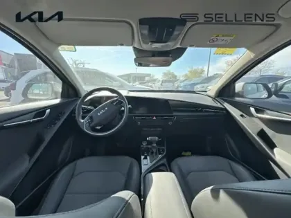 Photo 7 Kia Niro  1.6 GDi 129ch HEV Active DCT6