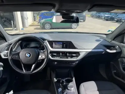 Photo 9 BMW Serie 1 Série 1 116dA 116ch Business Design DKG7