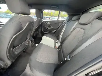 Photo 13 BMW Serie 1 Série 1 116dA 116ch Business Design DKG7