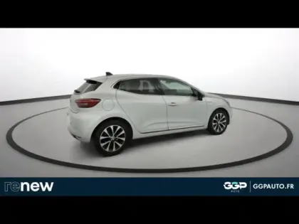 Photo 7 Renault Clio  1.6 E-Tech hybride 145ch Techno