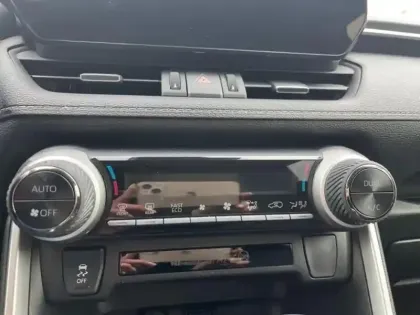 Photo 15 Toyota Rav4  2.5 Hybride 218ch Dynamic 2WD MY24