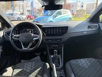 Photo 13 Volkswagen Taigo  1.0 TSI 110ch R-Line DSG7