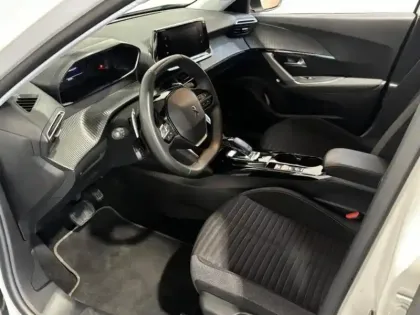 Photo 6 Peugeot 2008  1.2 PureTech 130ch S&S Style EAT8