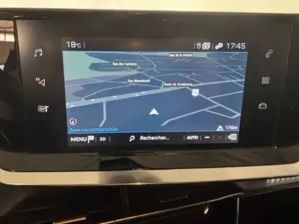 Photo 12 Peugeot 2008  1.2 PureTech 130ch S&S Style EAT8