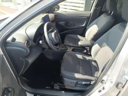 Photo 10 Toyota Yaris Gén. I Ph1 NG Design 5