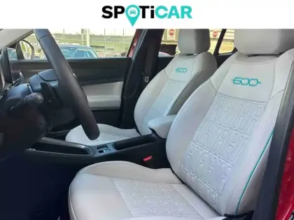 Photo 11 Fiat 600  T-Gen 3 1.2 Hybrid 110ch eDCT6