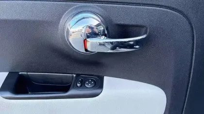 Photo 18 Fiat 500 C 1.0 70 ch Hybride BSG S/S