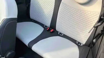 Photo 12 Fiat 500 C 1.0 70 ch Hybride BSG S/S