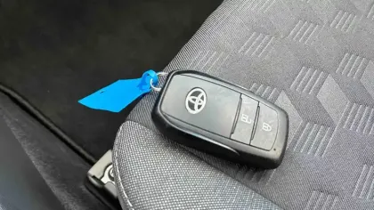 Photo 24 Toyota Yaris  Hybride 116h