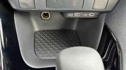 Photo 31 Toyota Yaris  Hybride 116h