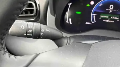 Photo 35 Toyota Yaris  Hybride 116h