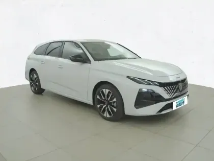 Photo 23 Peugeot 308  SW Hybrid 145 e-DCS6