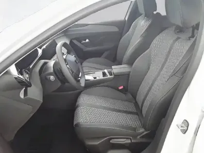 Photo 10 Peugeot 308  SW Hybrid 145 e-DCS6