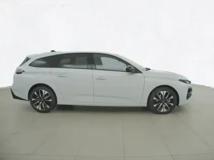 Photo 24 Peugeot 308  SW Hybrid 145 e-DCS6