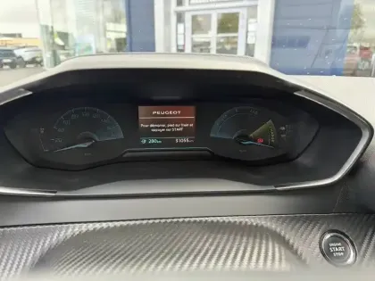 Photo 9 Peugeot 208  Electrique 50 kWh 136ch