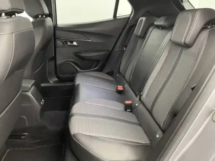 Photo 49 Peugeot 2008  PureTech 130 S&S EAT8