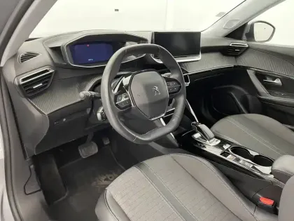 Photo 46 Peugeot 2008  PureTech 130 S&S EAT8