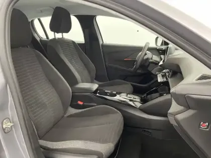 Photo 25 Peugeot 208  Electrique 50 kWh 136ch