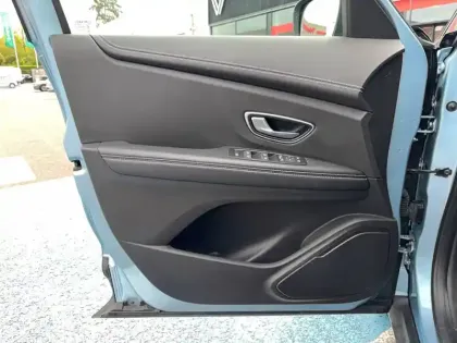 Photo 28 Renault Scenic  Blue dCi 120