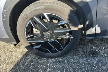 Photo 11 Peugeot 5008  Hybrid 136 e-DCS6